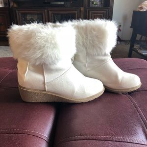 Gymboree Wedge Fur Boots Size 2